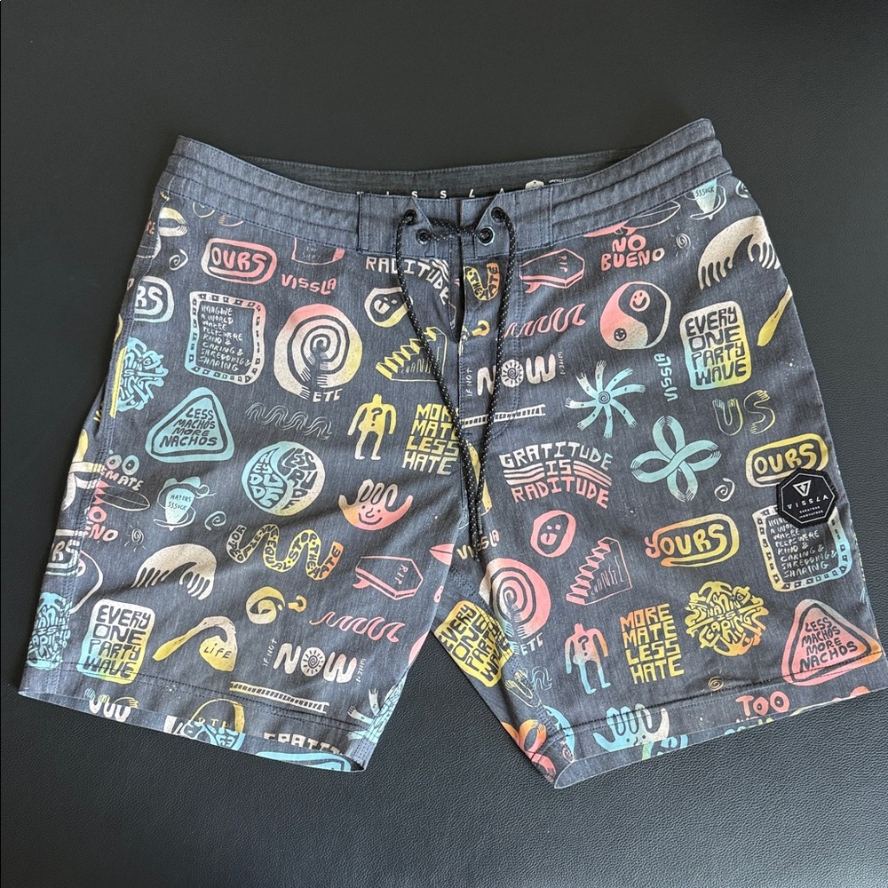 VISSLA Multicolor Surfer Vibes Graphic Size 32 Board Shorts